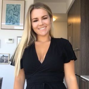 Meet your Posher, Valerie